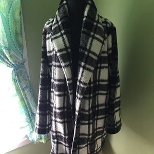 Calvin Klein Sherpa coat -XL  excellent condition. Super cute . A must have.